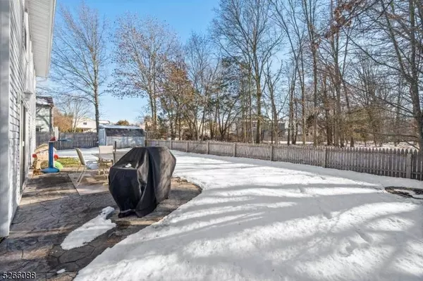 15 Pierson Dr, Hillsborough Twp., NJ 08844