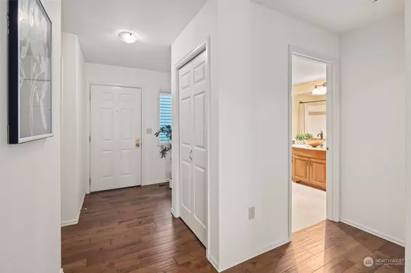 4055 223rd PL SE #1025, Issaquah, WA 98029