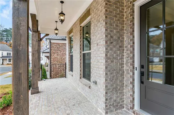 825 Miranda TER, Alpharetta, GA 30004