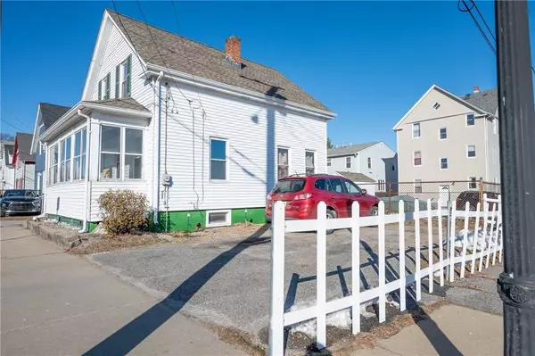 94 Garfield AVE, Cranston, RI 02920