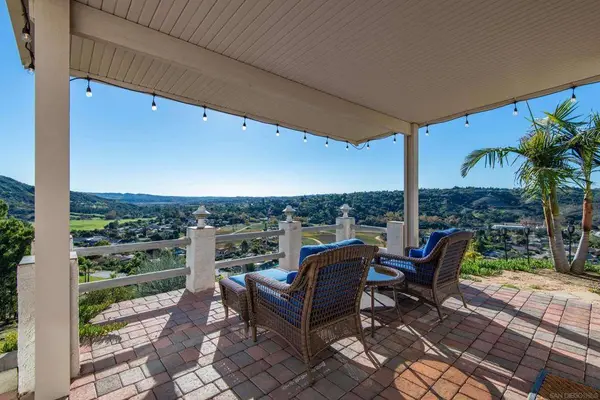 2925 Los Campos Dr, Fallbrook, CA 92028