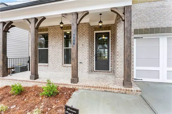 825 Miranda TER, Alpharetta, GA 30004