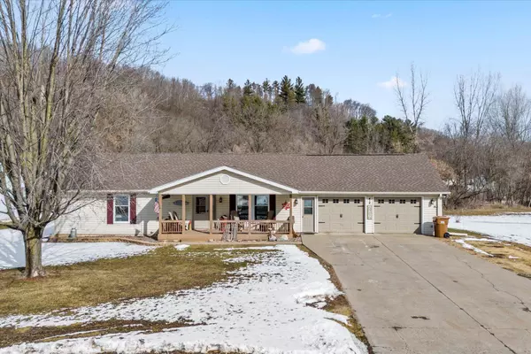 414 Cherry AVE W, Plum City, WI 54761