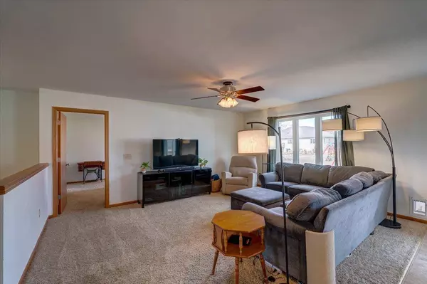 817 Oregon Parks Avenue, Oregon, WI 53575