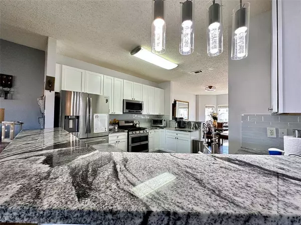 1619 Cuchara Lane, Arlington, TX 76018