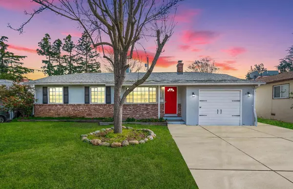 2813 Berkshire Way, Sacramento, CA 95864