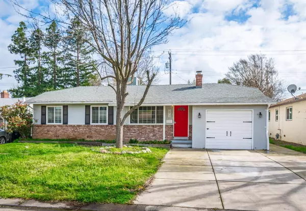 2813 Berkshire Way, Sacramento, CA 95864