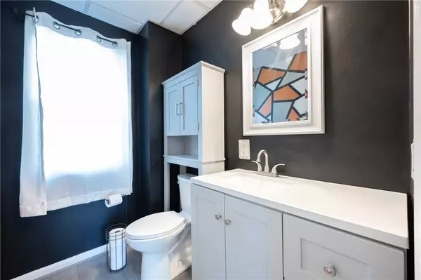 94 Garfield AVE, Cranston, RI 02920