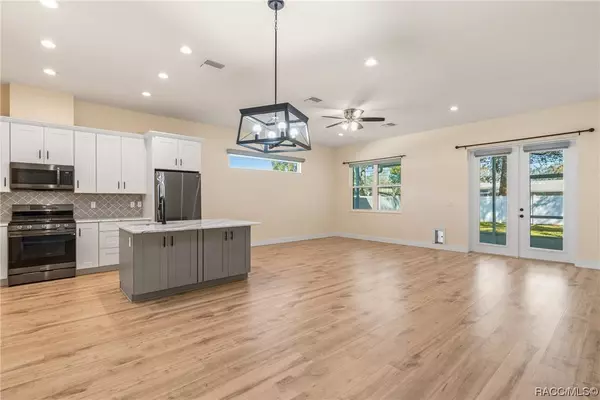 6101 ILLINOIS AVE, New Port Richey, FL 34653