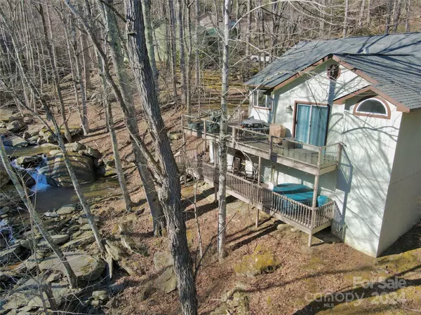 191 woodwinds LN, Seven Devils, NC 28604