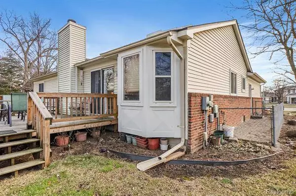 480 DOVER CRESCENT, Westland, MI 48185