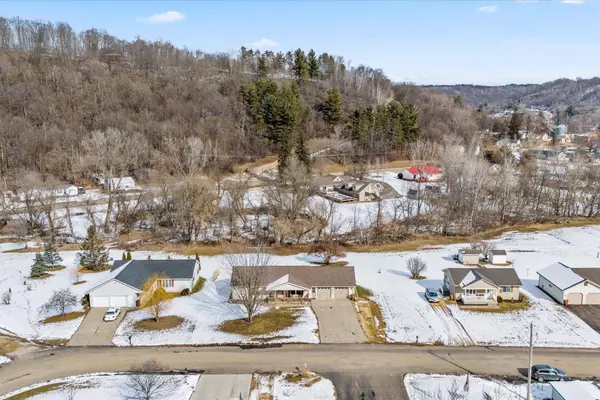 414 Cherry AVE W, Plum City, WI 54761