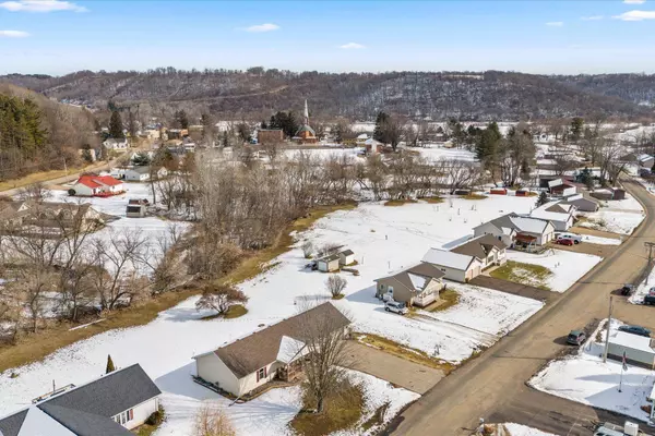 414 Cherry AVE W, Plum City, WI 54761