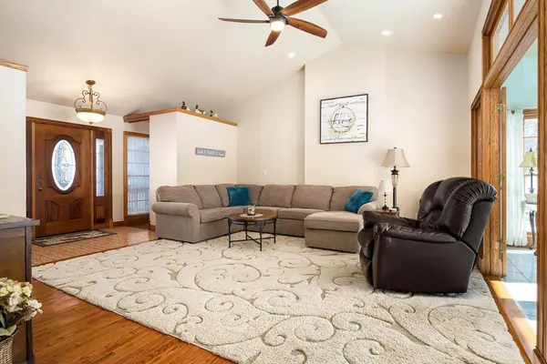 308 N Bauer Court, Pontiac, IL 61764