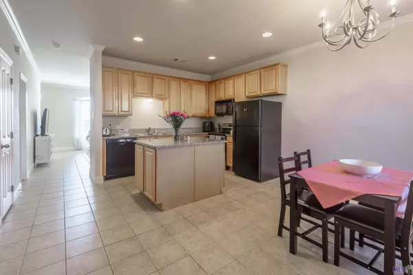 4000 LAKE BEAU PRE #128, Baton Rouge, LA 70820