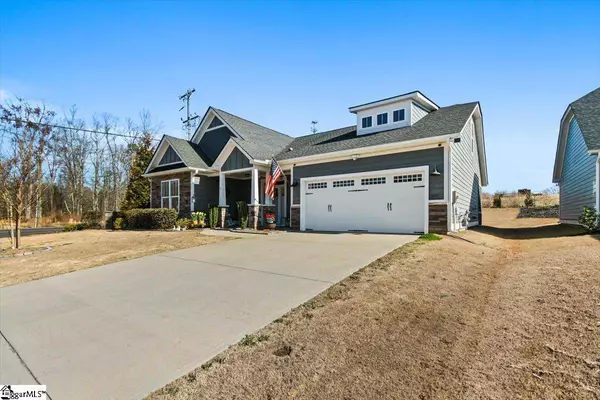 1 Bishop Lake Way, Taylors, SC 29687