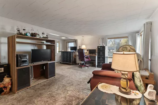 12223 E Portland Ave, Spokane Valley, WA 99206