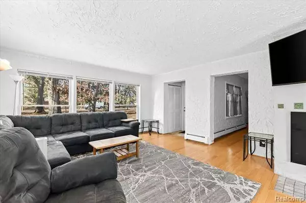 23970 MCALLISTER Street, Southfield, MI 48033