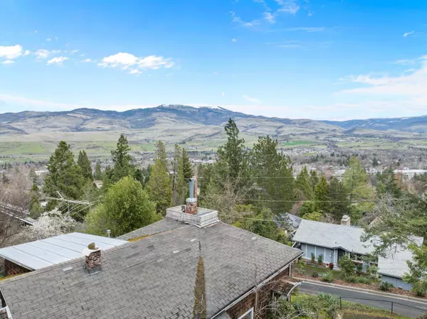 319 Alta Ave, Ashland, OR 97520