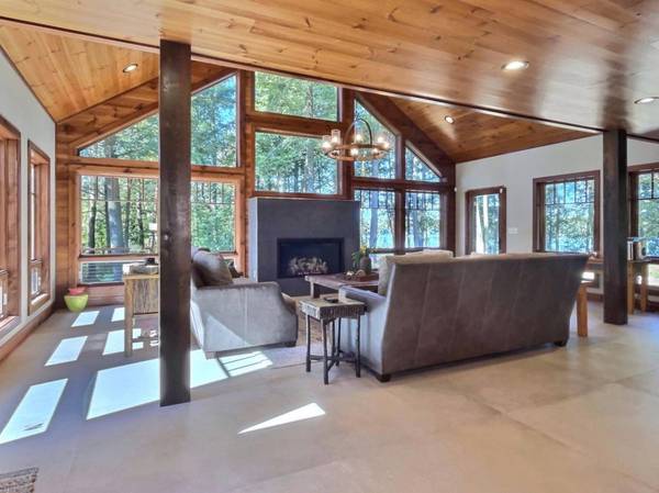 12845 ROCKY POINT LN, Lac Du Flambeau, WI 54538