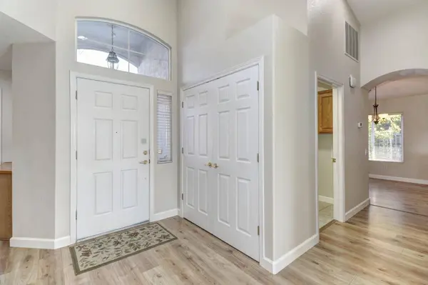 7576 School House LN, Roseville, CA 95747