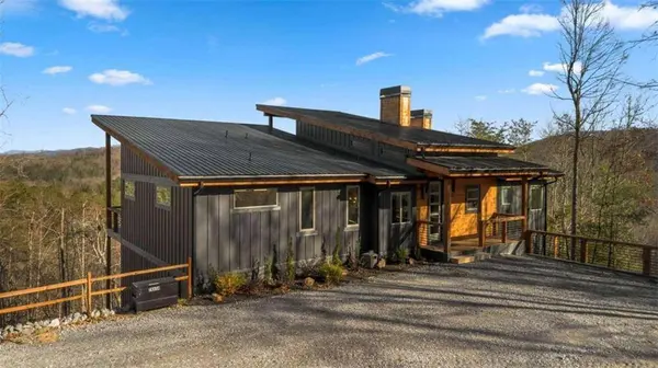 384 Weaver Creek Overlook, Blue Ridge, GA 30513