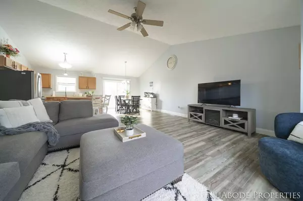 6379 Sheldon Drive, Hudsonville, MI 49426