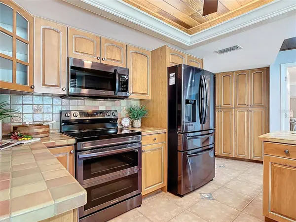 13913 105TH AVE, Largo, FL 33774