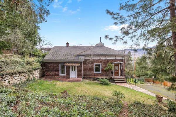 319 Alta Ave, Ashland, OR 97520