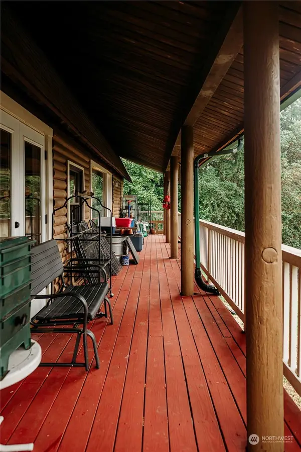 705 SW Oak RD, Port Orchard, WA 98367