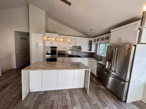 844 Canter Lane, Auburn Hills, MI 48326