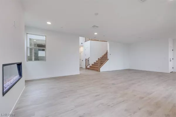 10303 Vonbulin Avenue, Las Vegas, NV 89124