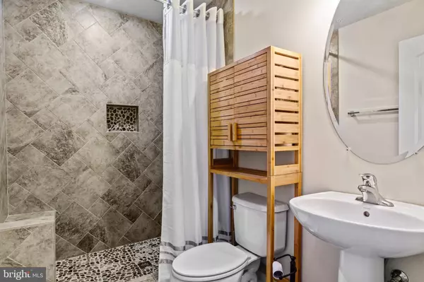 15407 ROSEMONT MANOR DR #10, Haymarket, VA 20169