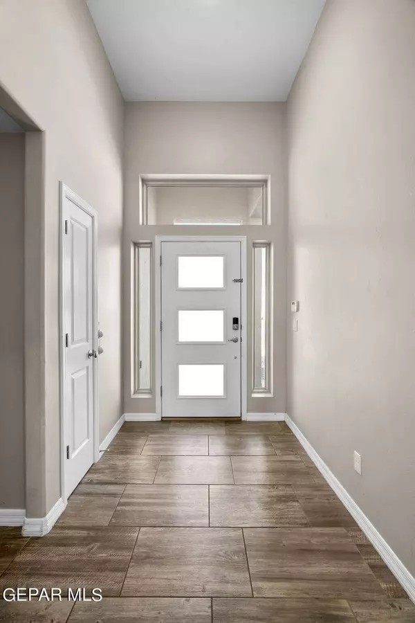 3012 Lookout Point Drive, El Paso, TX 79938