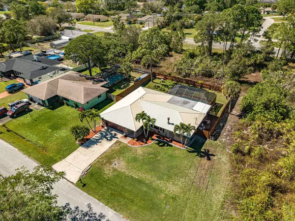 130 Aquarius AVE SE, Palm Bay, FL 32909