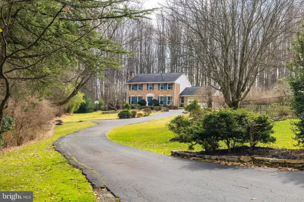 10091 LAWYERS RD, Vienna, VA 22181