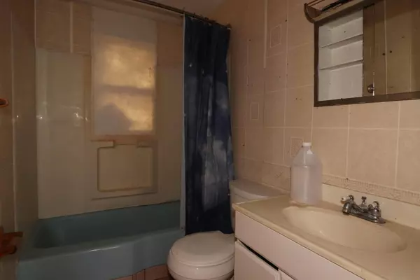 749 Mo-19, New Florence, MO 63363