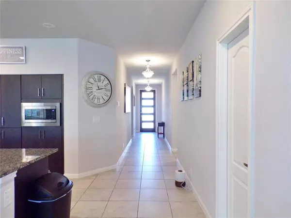 1144 Kingbird Lane, Alvarado, TX 76009