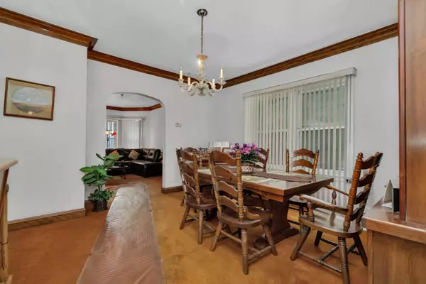 944 N Lawler AVE, Chicago, IL 60651