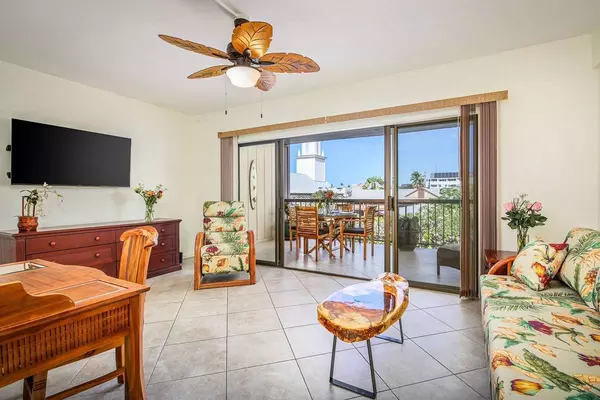 75-5719 ALII DR ##218, Kailua-Kona, HI 96740