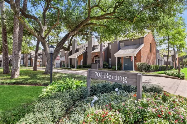 701 Bering DR #404, Houston, TX 77057