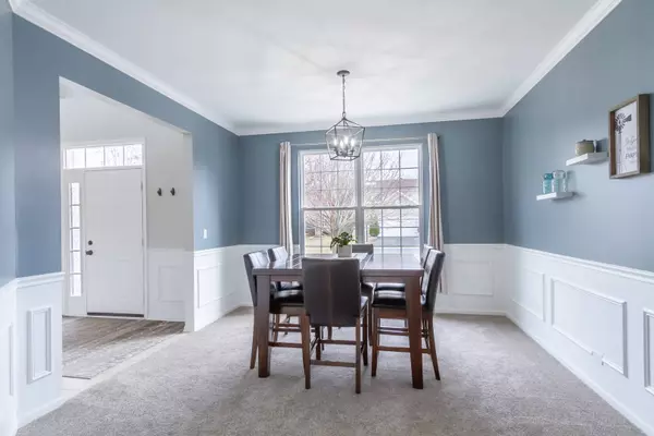 110 John M Boor DR, Gilberts, IL 60136