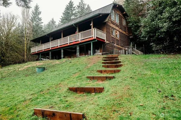 705 SW Oak RD, Port Orchard, WA 98367