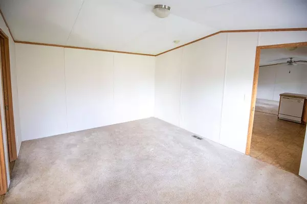 405 Hamilton Street, Iredell, TX 76649