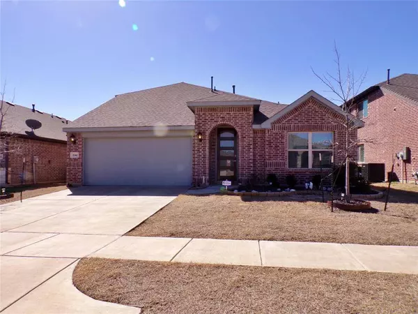 1144 Kingbird Lane, Alvarado, TX 76009