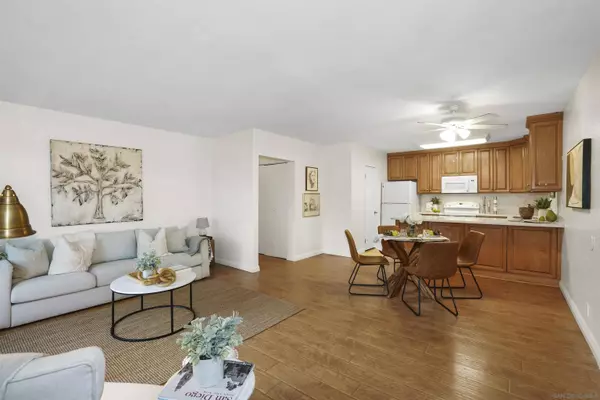 433 Autumn Dr #23, San Marcos, CA 92069