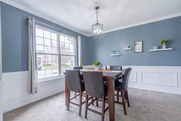 110 John M Boor DR, Gilberts, IL 60136