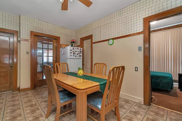 944 N Lawler AVE, Chicago, IL 60651