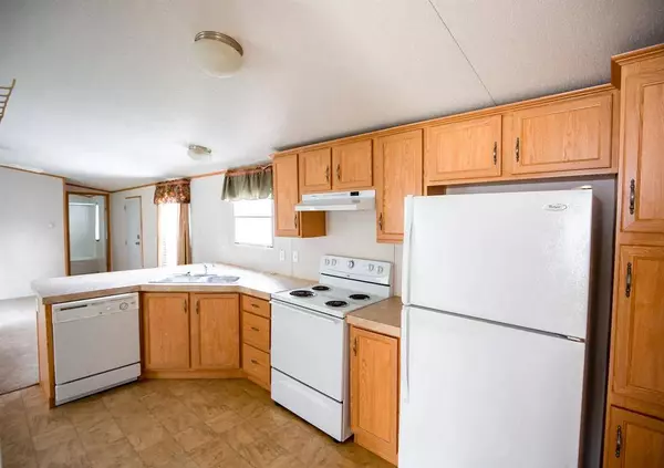 405 Hamilton Street, Iredell, TX 76649