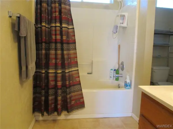 2607 E E Calle Caliente, Kingman, AZ 86409